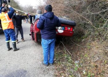 Kontrolden çıkan araç takla attı: 1 yaralı