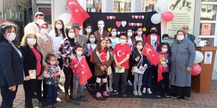 ADD’DEN ALTERNATİF 23 NİSAN KUTLAMASI