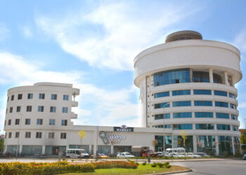 ADA MARKET EL DEĞİŞTİRDİ