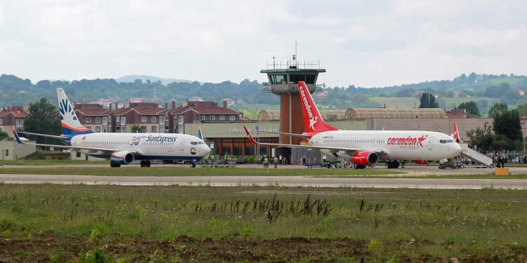 Havalimanında rekor! 3 ayda 40 bin yolcu!