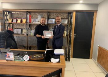 İlçe Milli Eğitim Müdürlüğü’nden hayırseverlere teşekkür belgesi