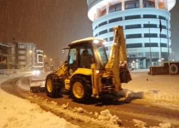ÇAYCUMA’DA 47 KÖY YOLU ULAŞIMA KAPANDI