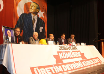 ‘KÖMÜRDE ÜRETİM DEVRİMİ KURULTAYI’ YAPILDI