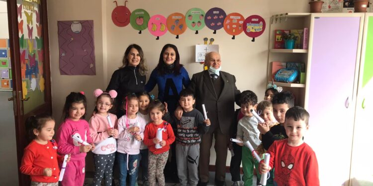 EĞİTİM ÇINARI YUSUF BEYAZIT’DAN ZÜBEYDE HANIM ÇOK DİLLİ ÇOCUK YUVASI’NA ANLAMLI ZİYARET..