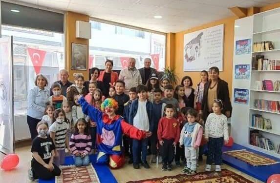 Perşembe’de erken  23 Nisan etkinliği