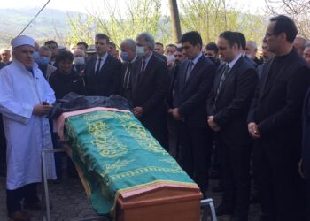Ekrem Muhtar son yolculuğuna uğurlandı