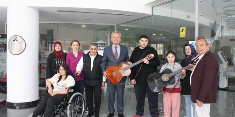 ENGELLİLERE BAYRAM HEDİYESİ