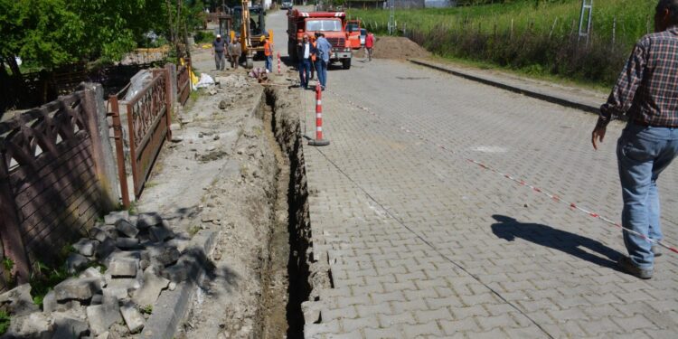 VELİOĞLU MAHALLESİ’NDE DOĞALGAZ ÇALIŞMASI