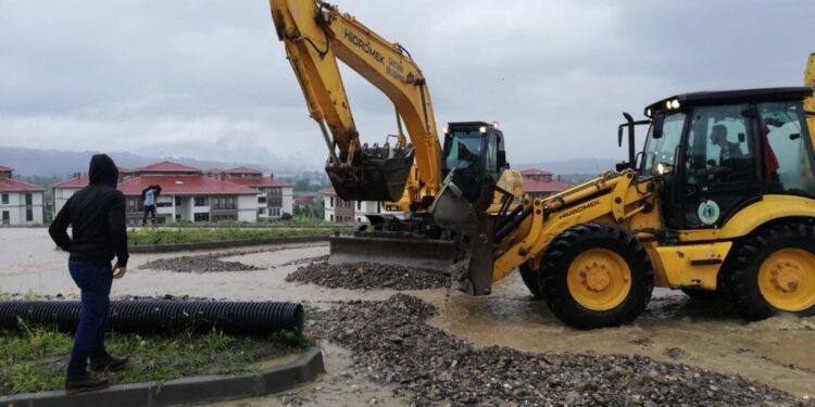 Belediye tüm birimleriyle  teyakkuzda!
