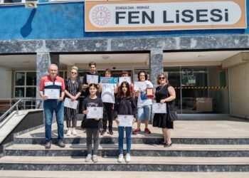 Matematik Olimpiyatlarına katılan Mimar Sinan Ortaokulu                                     İL ÜÇÜNCÜLÜĞÜNÜ KAZANDI