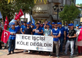 “Ece işçisi yalnız değildir, Zafer direnen emekçinin olacak”