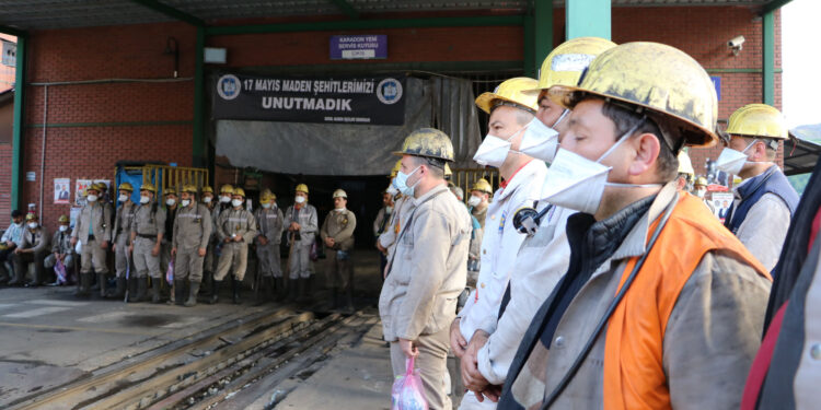 17 MAYIS KARADON MADEN ŞEHİTLERİ ANILDI