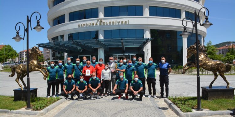 En centilmen takım ödülü Çaycumalı Veteranlara