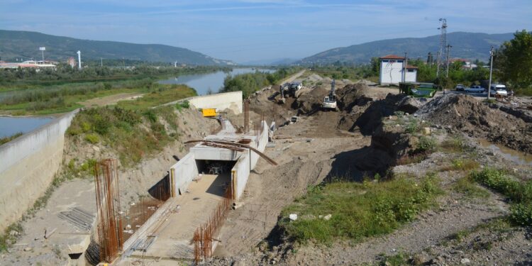 Yapımı süren Çevre dostu HES’e İller Bankası’ndan cansuyu