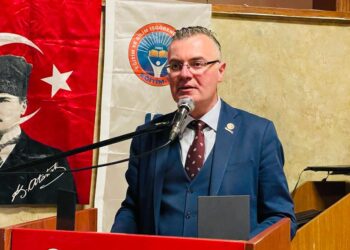 BAYRAKTAR; “EĞİTİME HAZIRLIK ÖDENEĞİ TÜM EĞİTİM ÇALIŞANLARINA EN AZ BİR MAAŞ TUTARINDA ÖDENMELİ”