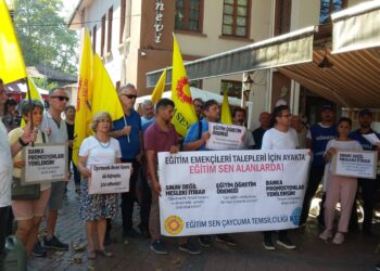 Eğitim Sen: “Öğretmenleri ayrıştıran meslek kanunu iptal edilmeli, sınavlar durdurulmalı”