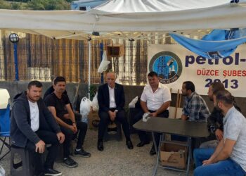 Ergün Atalay grevdeki Ece Seramik işçilerini ziyaret etti